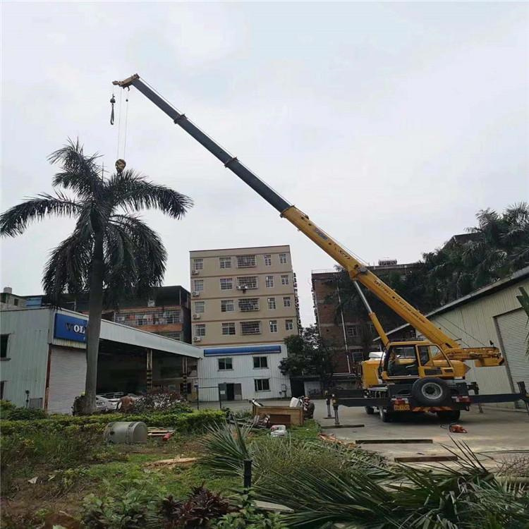 龙岩新罗12吨吊车出租一天的收费标准是什么